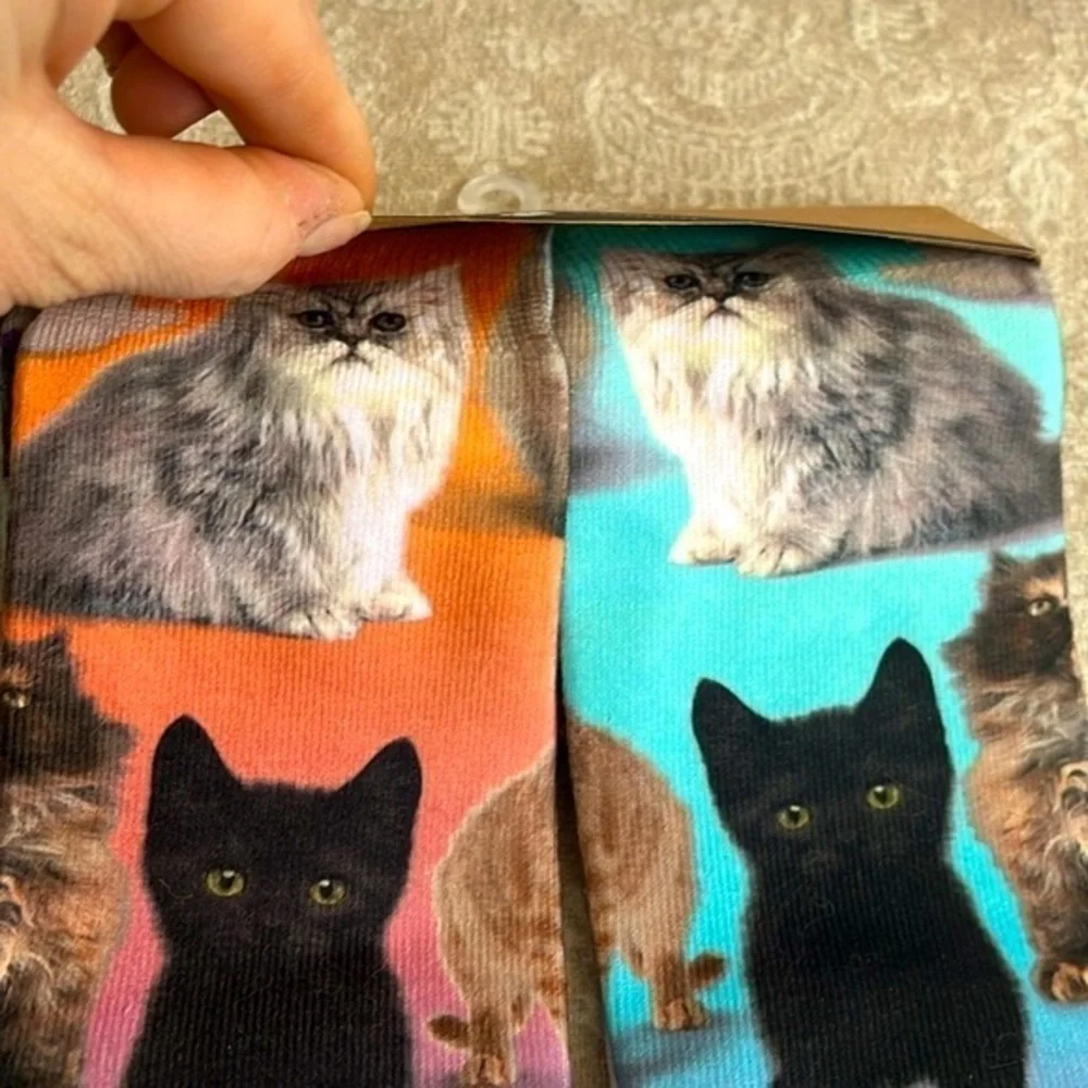 Brand New Set of 2 Pairs of Hallmark Toe of a Kind Crew Socks Kitties Space Cat